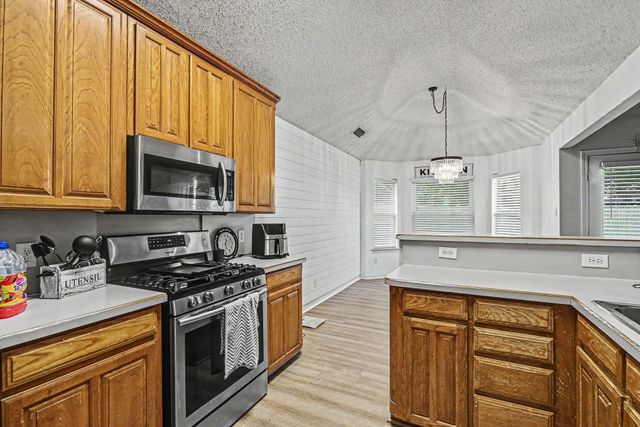 6700 Greenleaf Drive, North Richland Hills, TX 76182