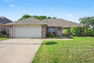 6700 Greenleaf Drive, North Richland Hills, TX 76182