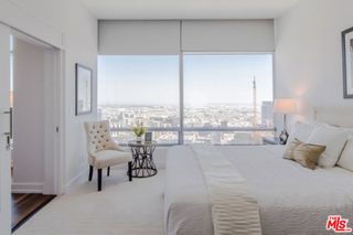 900 W Olympic Boulevard 39E, Los Angeles, CA 90015