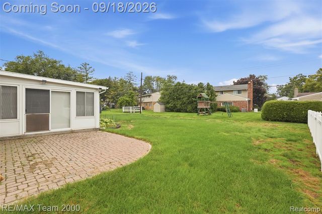 35512 Southampton Street, Livonia, MI 48154