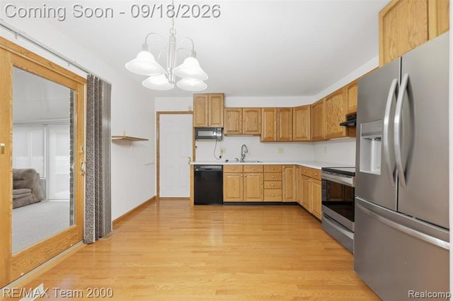 35512 Southampton Street, Livonia, MI 48154