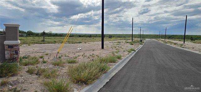 2 Embassy Street, Rio Grande City, TX 78582