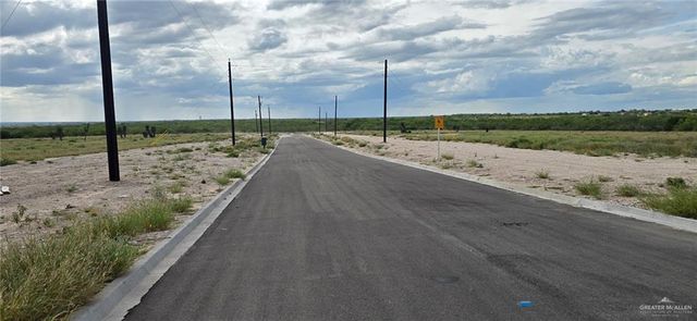 2 Embassy Street, Rio Grande City, TX 78582