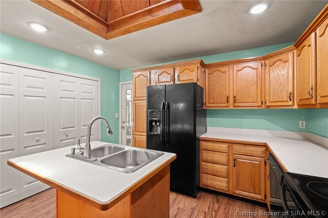 928 E 8th Street, Jeffersonville, IN 47130