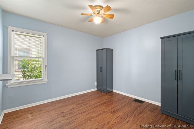928 E 8th Street, Jeffersonville, IN 47130