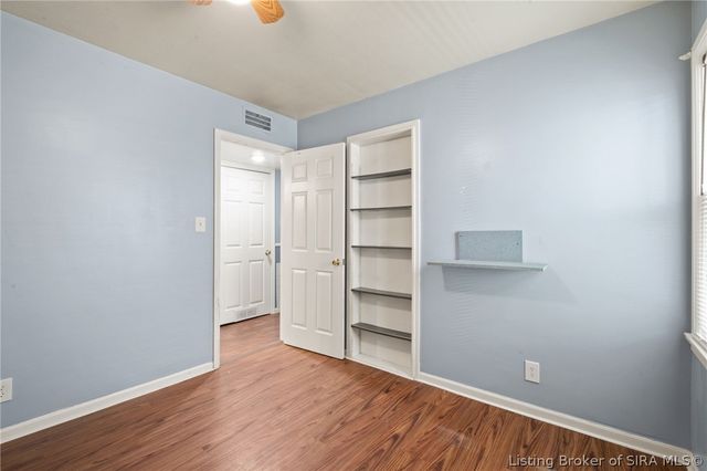 928 E 8th Street, Jeffersonville, IN 47130