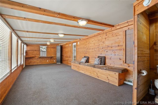 928 E 8th Street, Jeffersonville, IN 47130