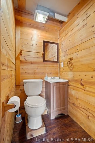 928 E 8th Street, Jeffersonville, IN 47130