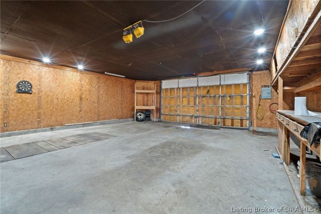 928 E 8th Street, Jeffersonville, IN 47130