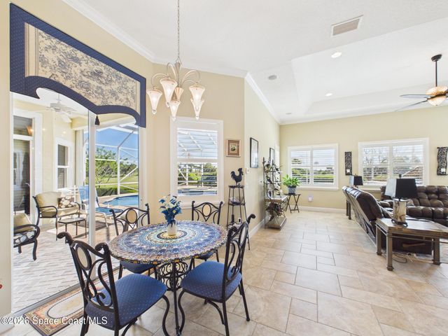 1360 S Village Square, Vero Beach, FL 32966