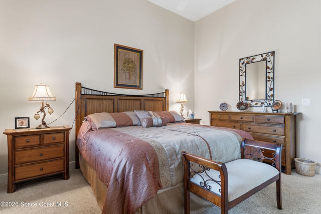 1360 S Village Square, Vero Beach, FL 32966