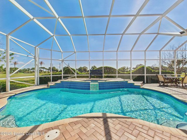 1360 S Village Square, Vero Beach, FL 32966