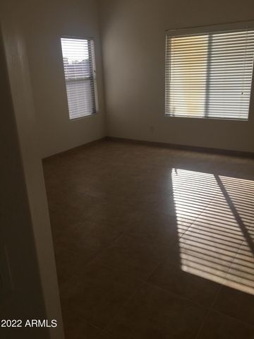 249 S 14th Circle, Coolidge, AZ 85128
