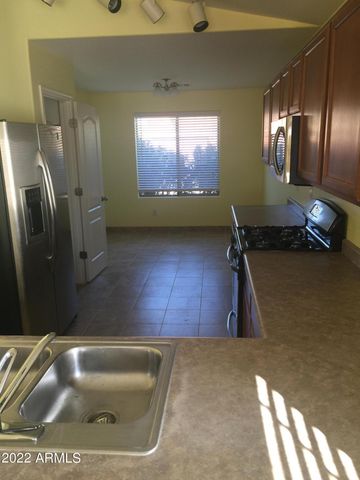 249 S 14th Circle, Coolidge, AZ 85128