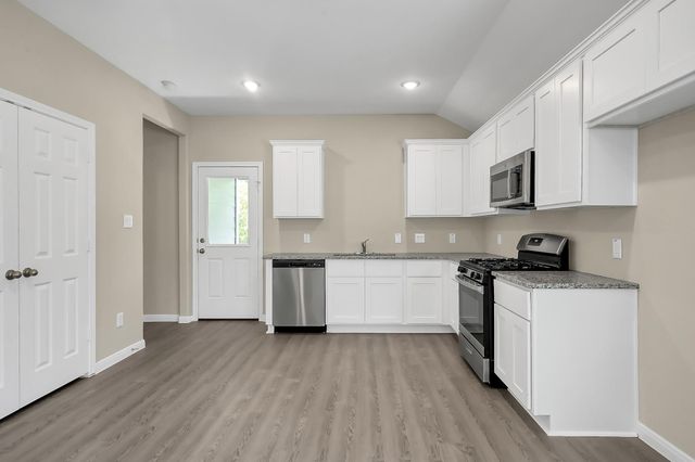 811 Jefferson Avenue, Cleveland, TX 77327