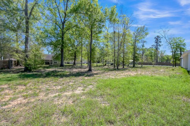 811 Jefferson Avenue, Cleveland, TX 77327