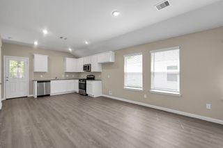 811 Jefferson Avenue, Cleveland, TX 77327