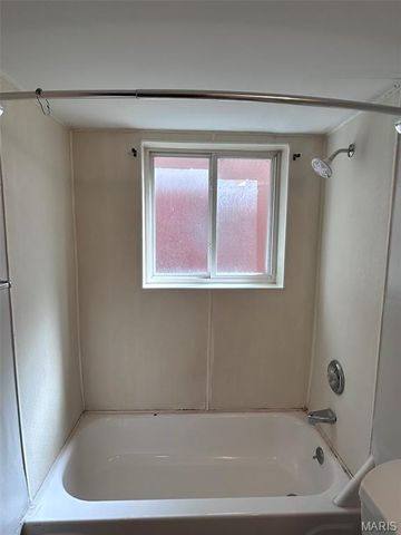 446 Olian Drive, Hazelwood, MO 63042