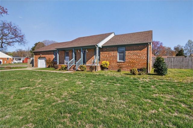 712 Waterstock CT, Chesapeake, VA 23322