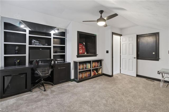 712 Waterstock CT, Chesapeake, VA 23322