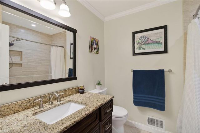 712 Waterstock CT, Chesapeake, VA 23322