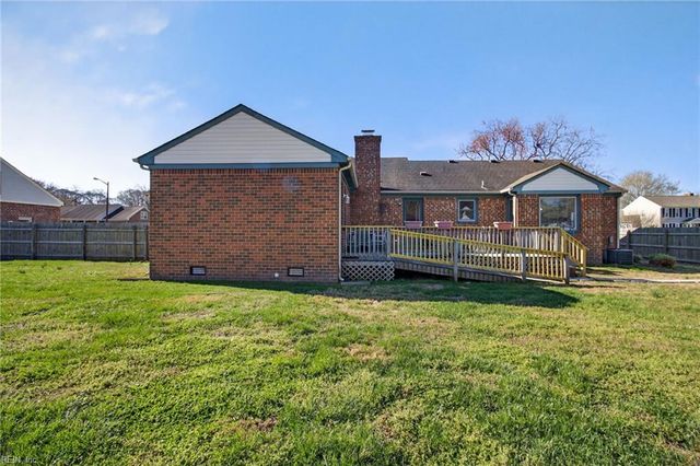 712 Waterstock CT, Chesapeake, VA 23322