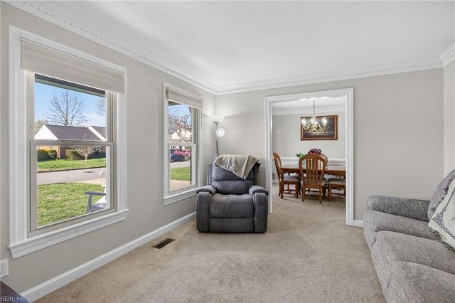 712 Waterstock CT, Chesapeake, VA 23322