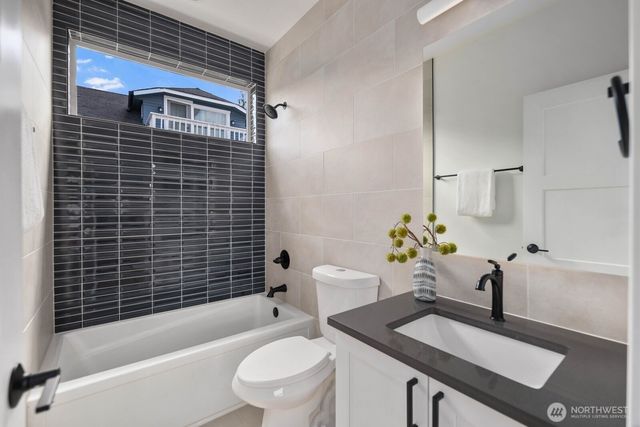 6103 S Norfolk Street, Seattle, WA 98118