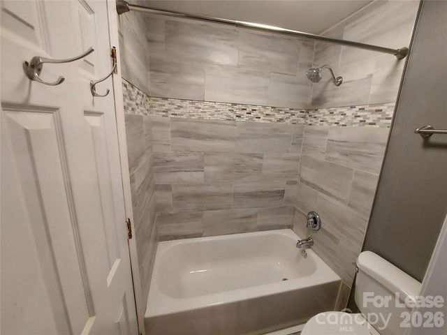 226 Queens Road 68, Charlotte, NC 28204