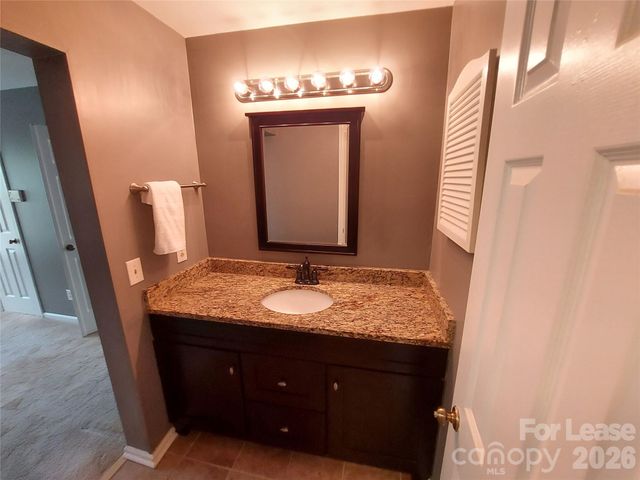 226 Queens Road 68, Charlotte, NC 28204