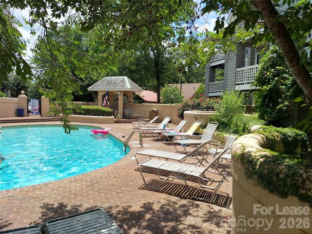 226 Queens Road 68, Charlotte, NC 28204