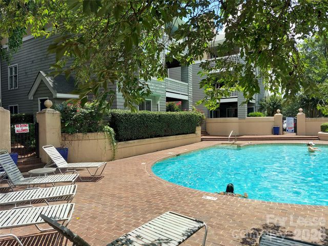 226 Queens Road 68, Charlotte, NC 28204