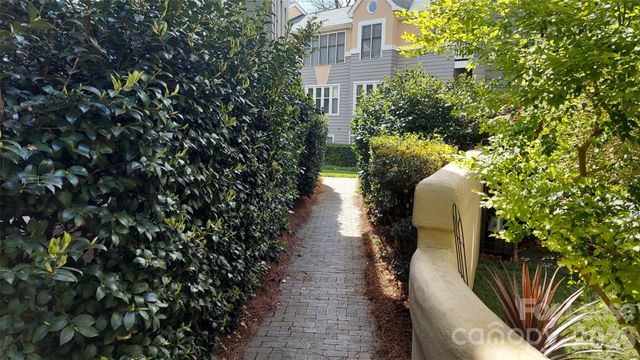 226 Queens Road 68, Charlotte, NC 28204