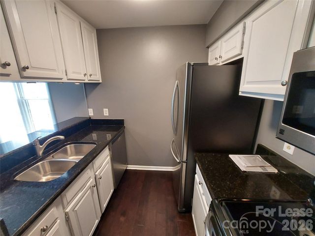226 Queens Road 68, Charlotte, NC 28204