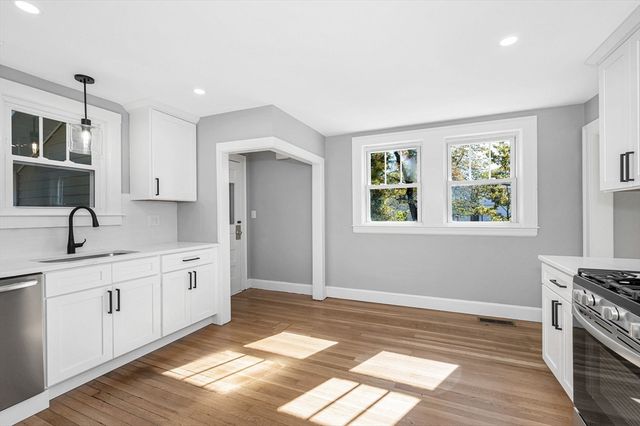 1334 Main St, Tewksbury, MA 01876