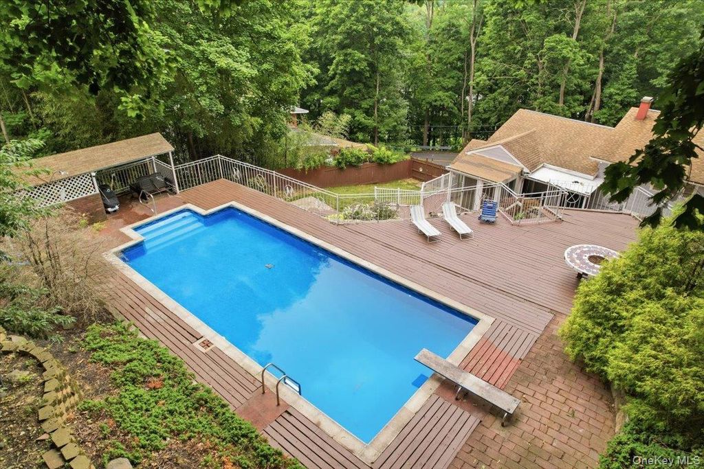 239 Canterbury Road, White Plains, NY 10607 — photo 5