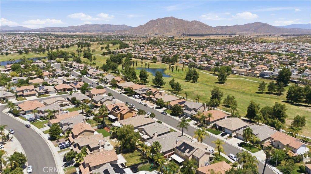 Image 7 of property listing at 29655 Painted Desert, Menifee, CA 92584