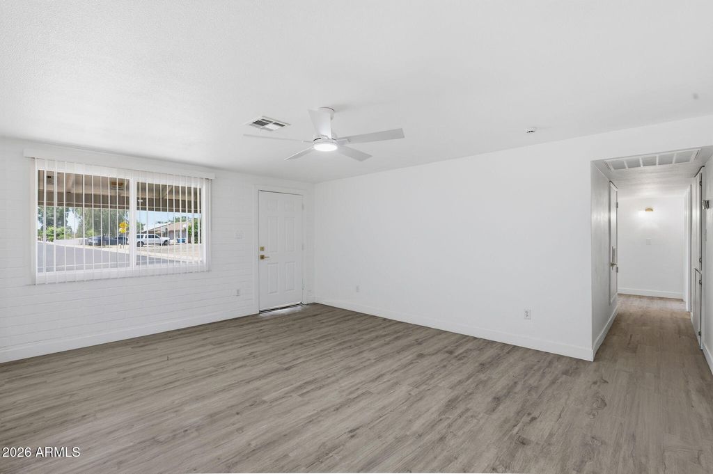 4421 N 71st Drive, Phoenix, AZ 85033 — photo 5