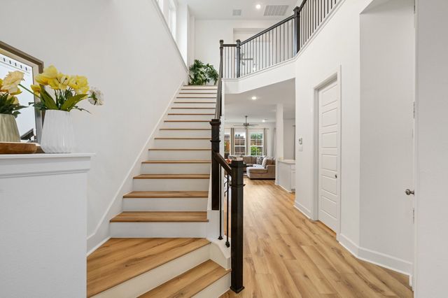 2014 White Grove Drive, Dallas, TX 75228