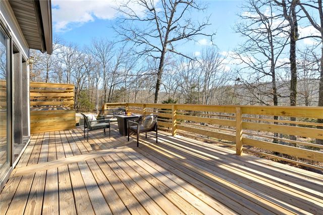 14404 Black Oak Road, Fayetteville, AR 72701