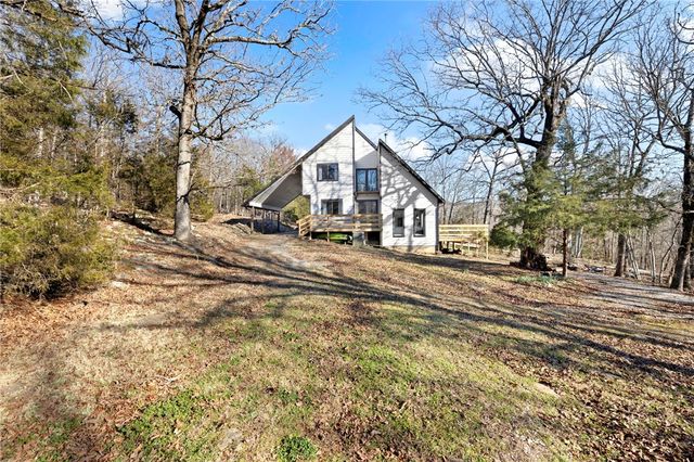 14404 Black Oak Road, Fayetteville, AR 72701