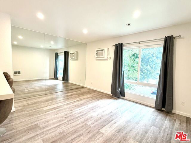 1222 Olive Dr 105, West Hollywood, CA 90069