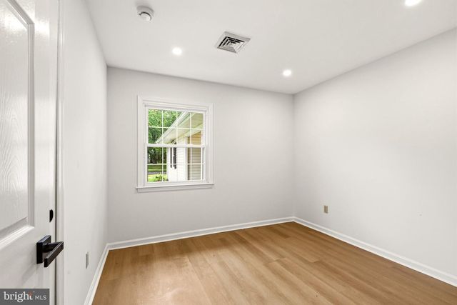 35 EAGEN LN, Willingboro, NJ 08046