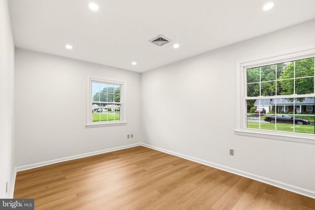 35 EAGEN LN, Willingboro, NJ 08046
