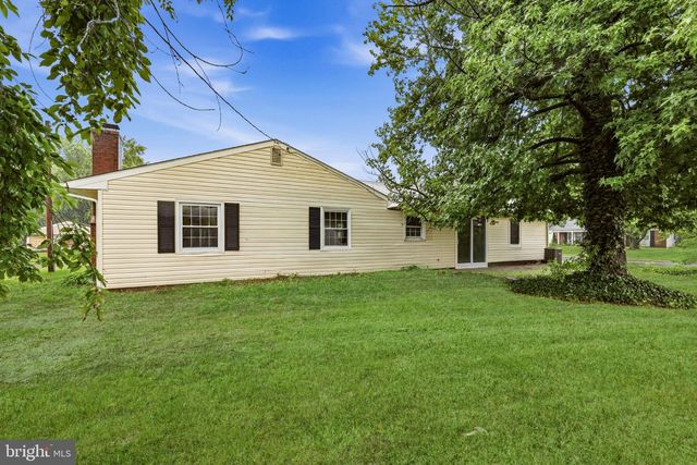 35 EAGEN LN, Willingboro, NJ 08046