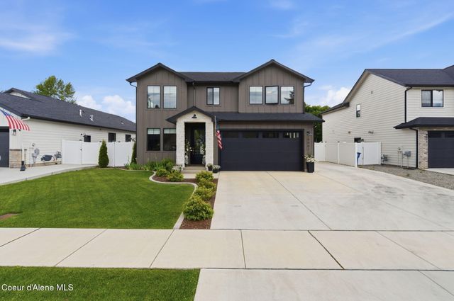 9061 N Raintree LN, Hayden, ID 83835