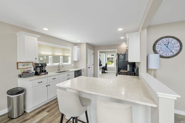 17444 Sonic Court, Huntertown, IN 46748