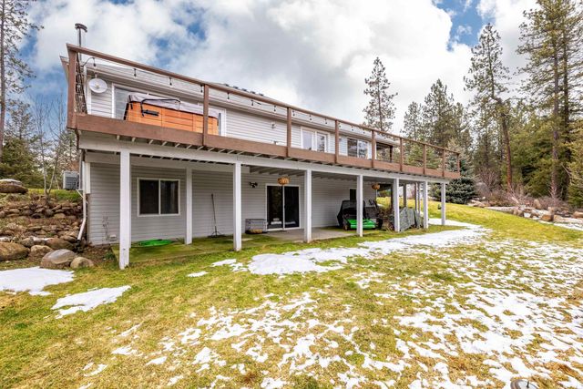 32410 N Ridge Rd, Chattaroy, WA 99003