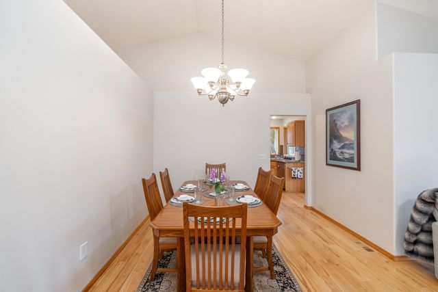 32410 N Ridge Rd, Chattaroy, WA 99003