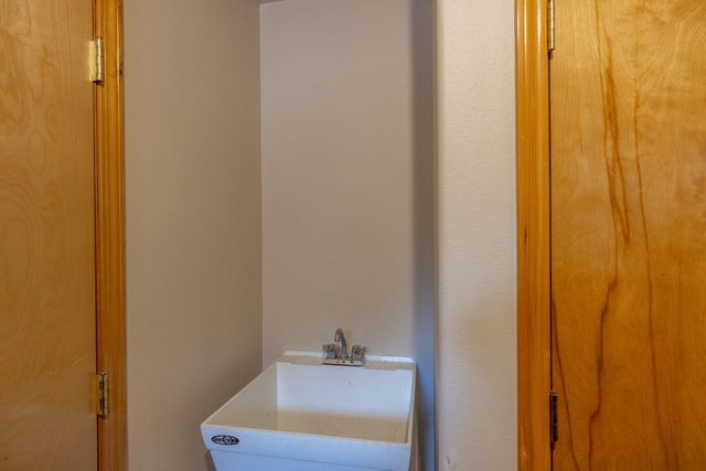 32410 N Ridge Rd, Chattaroy, WA 99003